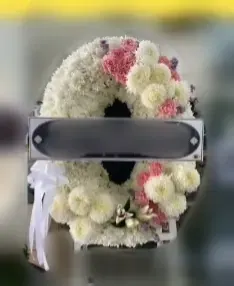 พวงหรีดดอกไม้สด โทนขาวชมพู