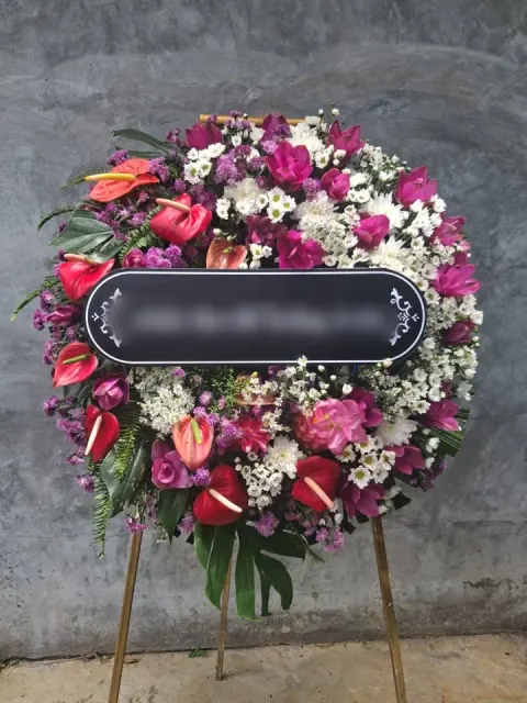 พวงหรีดกุหลาบ โทนชมพูขาว