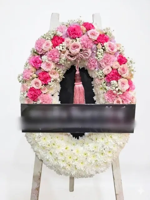 พวงหรีดกุหลาบ โทนชมพูขาว