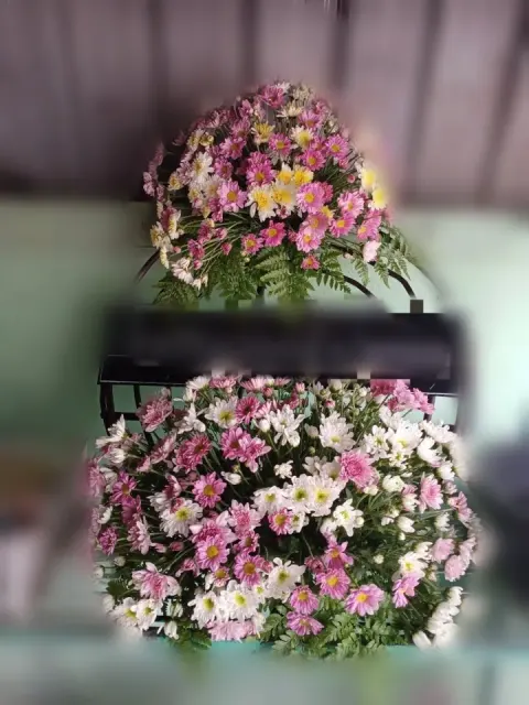 พวงหรีดดอกไม้สด โทนชมพูขาว