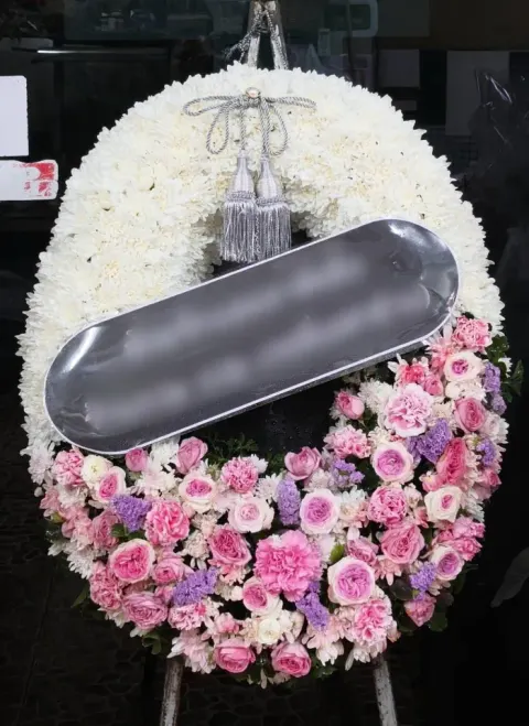 พวงหรีดกุหลาบ โทนขาวชมพูม่วง