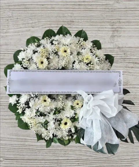 พวงหรีดเยอบีร่า โทนขาวเขียว