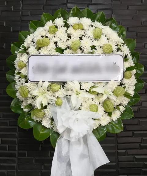 พวงหรีดลิลลี่ โทนเขียวขาว
