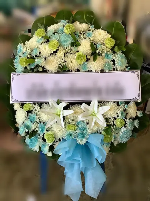 พวงหรีดลิลลี่ โทนเขียวฟ้า