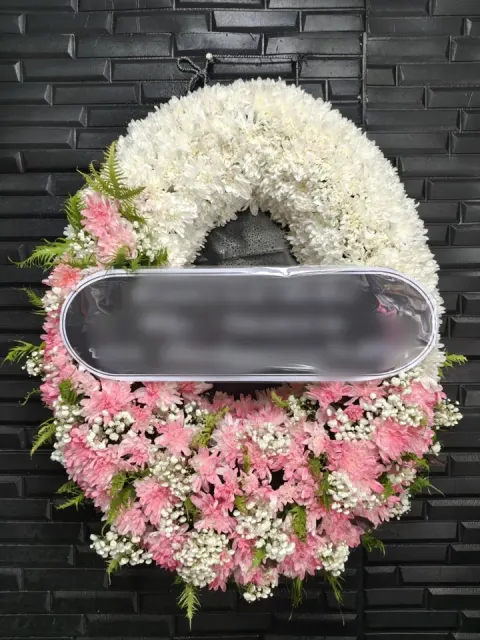 พวงหรีดดอกไม้สด โทนชมพูขาว