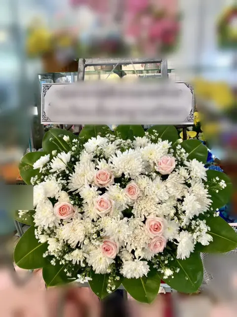 พวงหรีดกุหลาบ โทนขาวชมพู