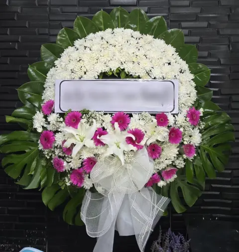 พวงหรีดลิลลี่ โทนขาวล้วน