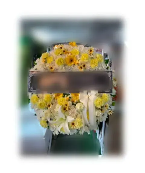 พวงหรีดลิลลี่ โทนเหลืองขาว