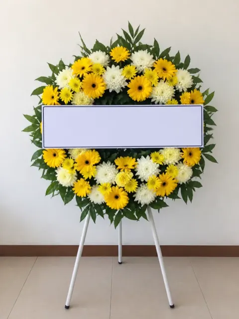 พวงหรีดเยอบีร่า โทนเหลืองขาว