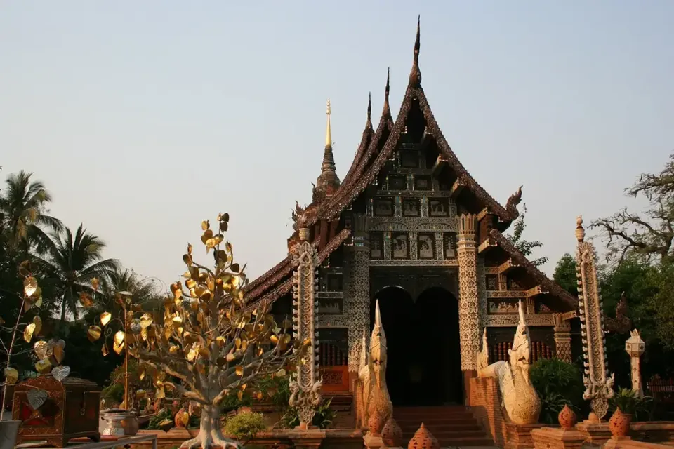 วิหารไม้วัดโลกโมฬี อำเภอเมืองเชียงใหม่ จังหวัดเชียงใหม่