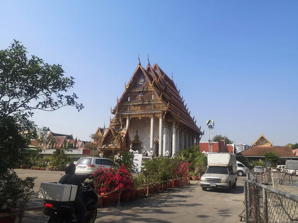 อุโบสถวัดทินกรนิมิต อำเภอเมืองนนทบุรี จังหวัดนนทบุรี